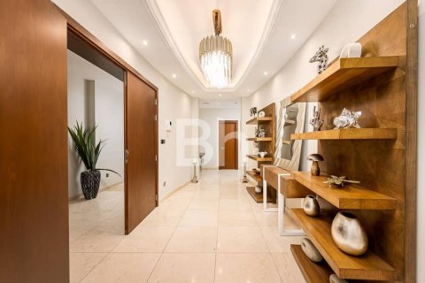 Снять в аренду квартиру в Дубай Марине, Дубай: 6 спален, 891м², № 22889 - фото 5