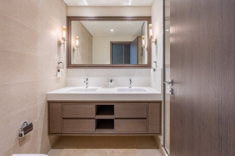 Apartment in Dubai Marina, Dubai 2 bedrooms, 111 sq.m. № 103231 - photo 18