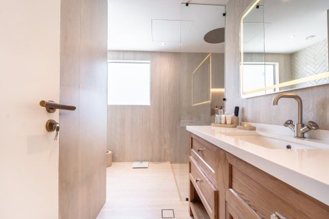 Villa à Dubai Sports City, Dubai, 5 chambres, 448 m², № 103235 - photo 27