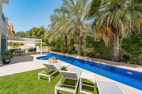 Villa à Dubai Sports City, Dubai, 5 chambres, 448 m², № 103235 - photo 22