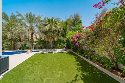 Villa à Dubai Sports City, Dubai, 5 chambres, 448 m², № 103235 - photo 24