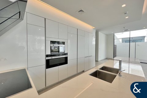 Купить виллу в District One, Мохаммед Бин Рашид Сити, Дубай: 4 спальни, 364м², № 74621 - фото 2