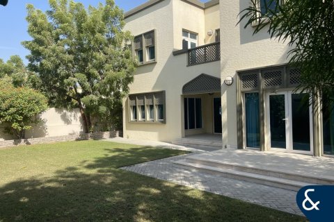 فيلا في Regional, Jumeirah Park, دبي 3 غرف نوم, 511 م² رقم 74618 - صورة 1