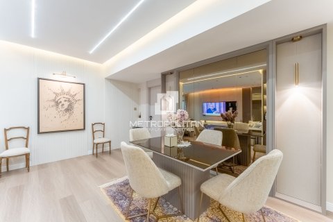 Apartment in The Lofts, Downtown Dubai (Downtown Burj Dubai), Dubai 2 bedrooms, 143 sq.m. № 73370 - photo 20