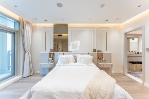 Apartment in The Lofts, Downtown Dubai (Downtown Burj Dubai), Dubai 2 bedrooms, 143 sq.m. № 73370 - photo 11