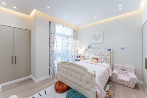 Apartment in The Lofts, Downtown Dubai (Downtown Burj Dubai), Dubai 2 bedrooms, 143 sq.m. № 73370 - photo 15