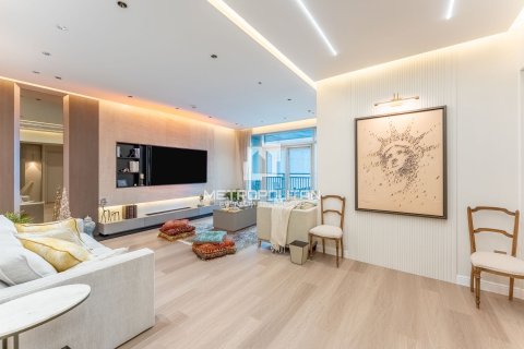 Apartment in The Lofts, Downtown Dubai (Downtown Burj Dubai), Dubai 2 bedrooms, 143 sq.m. № 73370 - photo 1