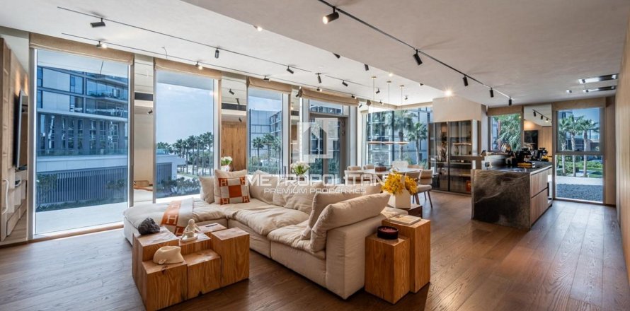 Apartment in Bluewaters Residences, Bluewaters, Dubai 2 bedrooms, 151 sq.m. № 73369