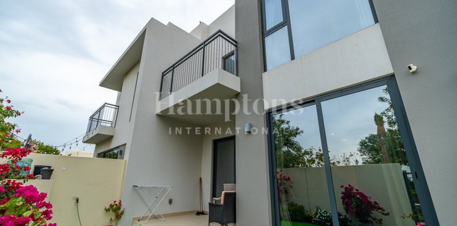 Вилла в Arabian Ranches 2, Дубай, 3 спальни, 185.434м², № 12651