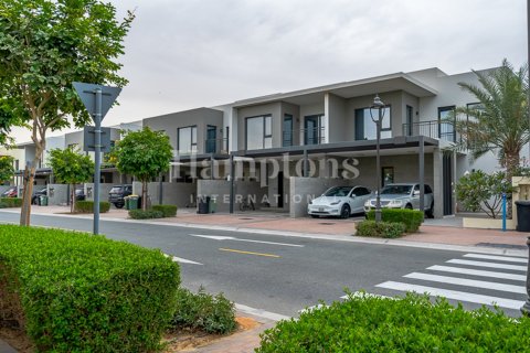 Villa en Arabian Ranches 2, Dubai, 3 dormitorios, 185.43438800 m², № 12651 - foto 15