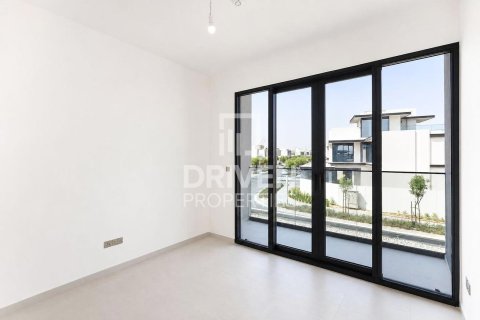 Villa in Jebel Ali, Dubai 4 bedrooms, 763.48 sq.m. № 127831 - photo 18