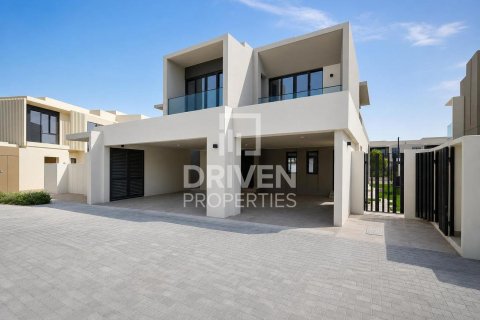 Villa in Jebel Ali, Dubai 4 bedrooms, 763.48 sq.m. № 127831 - photo 27