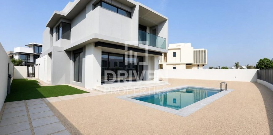 Villa in Jebel Ali, Dubai 4 bedrooms, 763.48 sq.m. № 127831