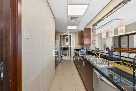 Apartment in The Jewels, Dubai Marina, Dubai 2 bedrooms, 209 sq.m. № 69872 - photo 14