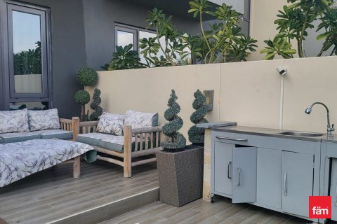 Adosado en Dubai Hills Estate, Dubai, 3 dormitorios, 195.1 m², № 77785 - foto 3