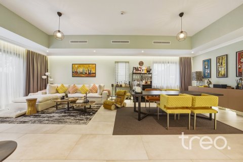 Villa in Palma, Arabian Ranches 2, Dubai 4 bedrooms, 338.07 sq.m. № 124685 - photo 3