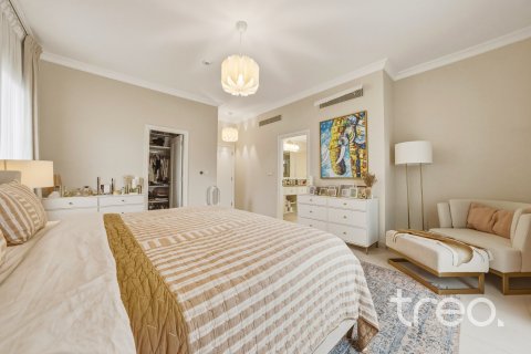 Villa in Palma, Arabian Ranches 2, Dubai 4 bedrooms, 338.07 sq.m. № 124685 - photo 16