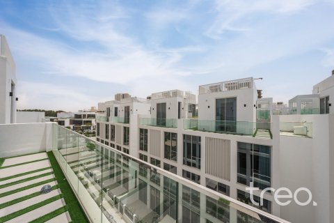 Maison de ville à Al Barari, Dubai, 4 chambres, 458.94 m², № 124683 - photo 21