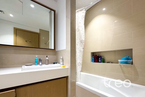 Снять в аренду квартиру в Creekside 18, Dubai Creek Harbour (The Lagoons), Дубай: 3 спальни, 150.22м², № 119948 - фото 9