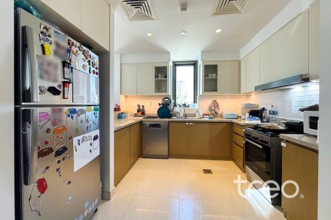 Снять в аренду квартиру в Creekside 18, Dubai Creek Harbour (The Lagoons), Дубай: 3 спальни, 150.22м², № 119948 - фото 21