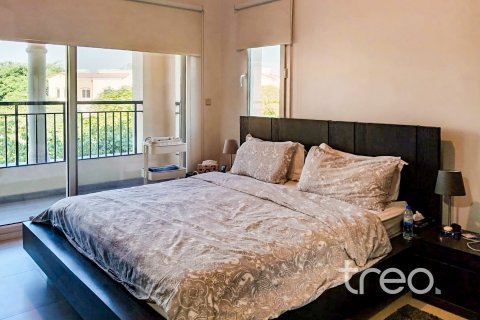 Снять в аренду таунхаус в Casa Viva, Serena, Дубай: 3 спальни, 247.4м², № 119944 - фото 10
