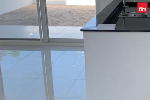 Villa à Dubai, 5 chambres, 174.7 m², № 133304 - photo 10