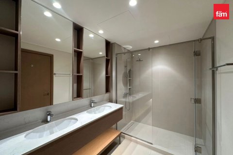 Apartment in Dubai 2 bedrooms, 121.9 sq.m. № 133310 - photo 11