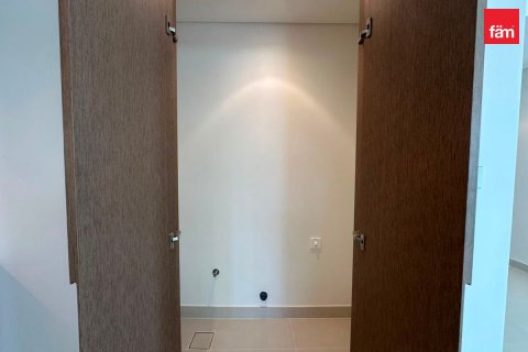Apartment in Dubai 2 bedrooms, 121.9 sq.m. № 133310 - photo 12