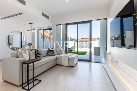Adosado en Town Square, Dubai, 3 dormitorios, 189 m², № 45574 - foto 3