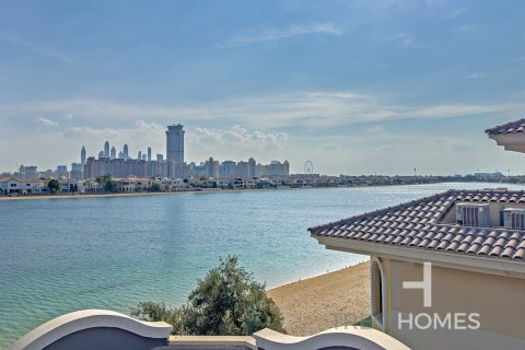 Villa à Palm Jumeirah, Dubai, 4 chambres, 465 m², № 13465 - photo 12
