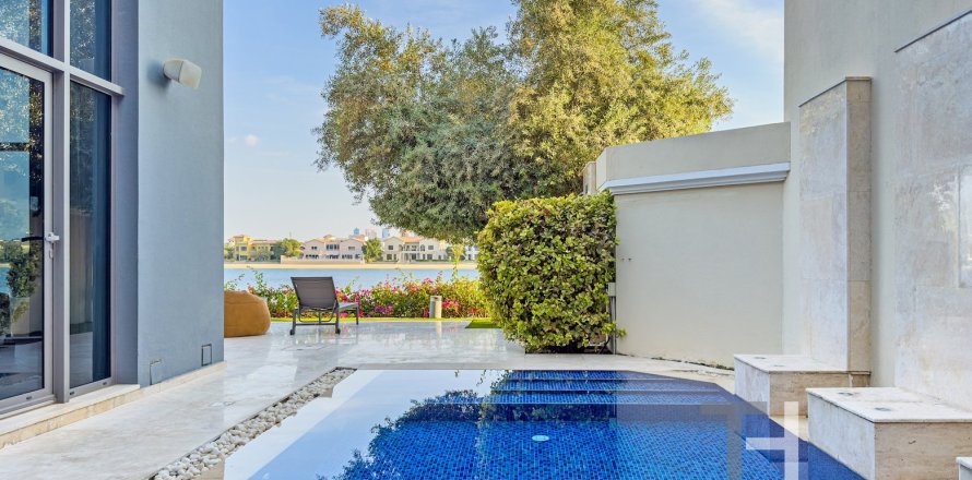 Villa à Palm Jumeirah, Dubai, 4 chambres, 465 m², № 13465