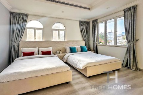 Villa à Palm Jumeirah, Dubai, 4 chambres, 465 m², № 13467 - photo 12