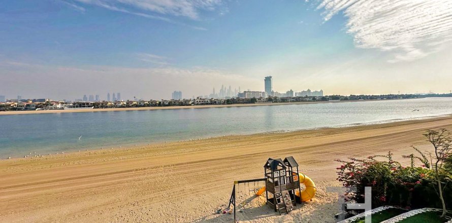 Villa à Palm Jumeirah, Dubai, 4 chambres, 465 m², № 13467