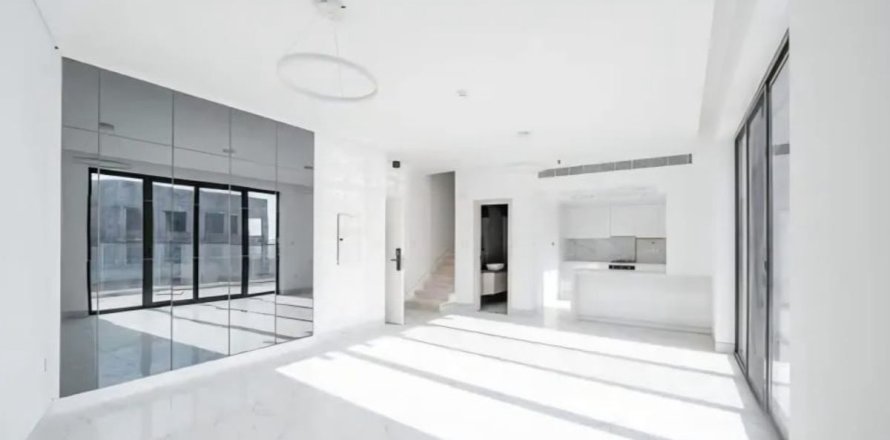 Дуплекс в Дубае, 2 спальни, 131.2м², № 70413