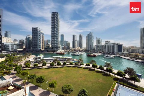 Apartment in Dubai Marina, Dubai 2 bedrooms, 208.9 sq.m. № 70417 - photo 17