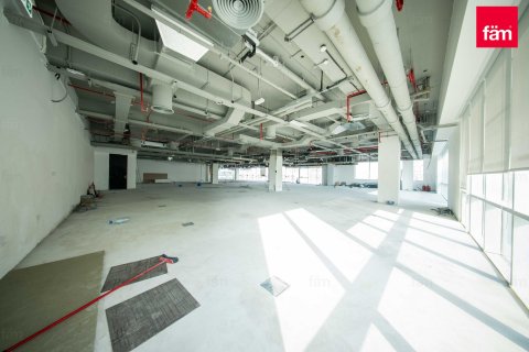 Снять в аренду офис в Sheikh Zayed Road, Дубай: 700.9м², № 52327 - фото 4