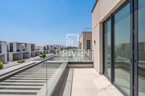 Villa en Arabian Ranches 3, Dubai, 3 dormitorios, 420.01 m², № 129810 - foto 11