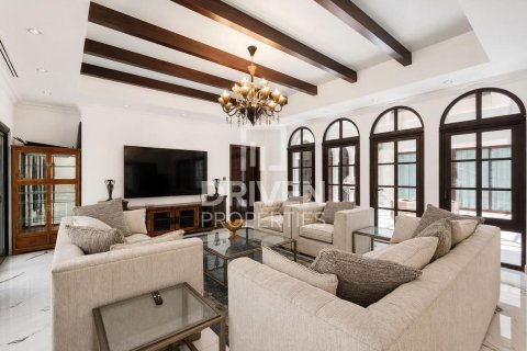 Villa in The Villa, Dubai 7 bedrooms, 1466.57 sq.m. № 129820
