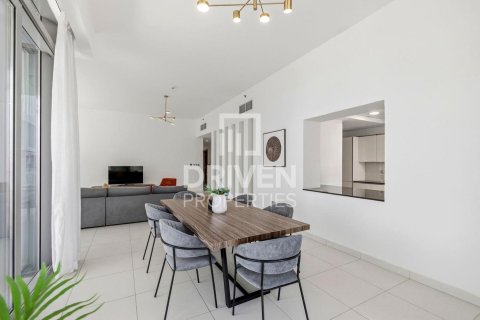 Apartment in Al Satwa, Dubai 3 bedrooms, 222.97 sq.m. № 129812 - photo 18