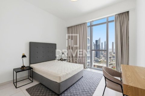 Apartment in Al Satwa, Dubai 3 bedrooms, 222.97 sq.m. № 129812 - photo 13