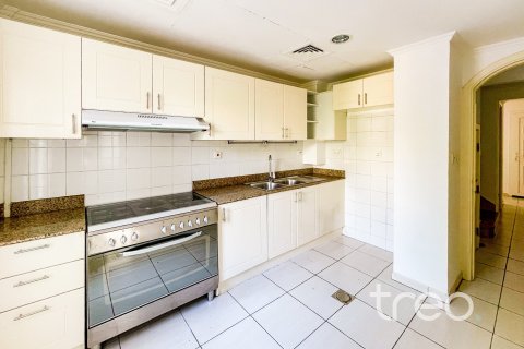 Villa en The Springs, Dubai, 2 dormitorios, 156.63 m², № 139949 - foto 3