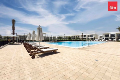 Townhouse in Town Square, Dubai 4 bedrooms, 173.9 sq.m. № 58419 - photo 23