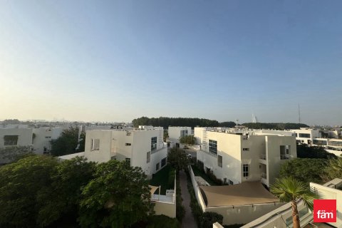 Appartement à Al Sufouh, Dubai, 1 chambre, 100.5 m², № 58418 - photo 2