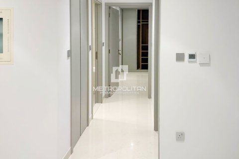 Снять в аренду квартиру в EMAAR Beachfront, Dubai Harbour, Дубай: 2 спальни, 103м², № 73986 - фото 12