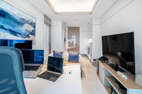 Apartment in Jumeirah Beach Residence, Dubai 1 bedroom, 119 sq.m. № 73996 - photo 7