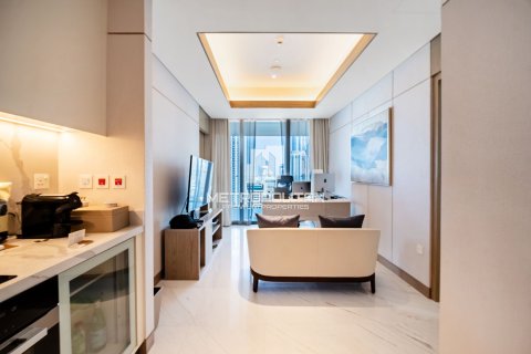 Apartment in Jumeirah Beach Residence, Dubai 1 bedroom, 119 sq.m. № 73996 - photo 5