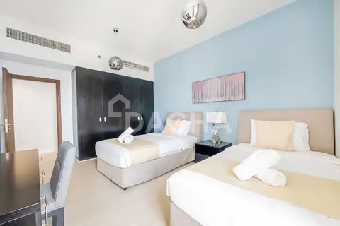 Apartment in Shams, Jumeirah Beach Residence, Dubai 2 bedrooms, 128 sq.m. № 133266 - photo 5