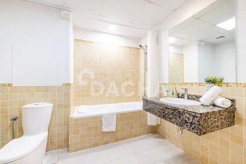 Apartment in Shams, Jumeirah Beach Residence, Dubai 2 bedrooms, 128 sq.m. № 133266 - photo 7