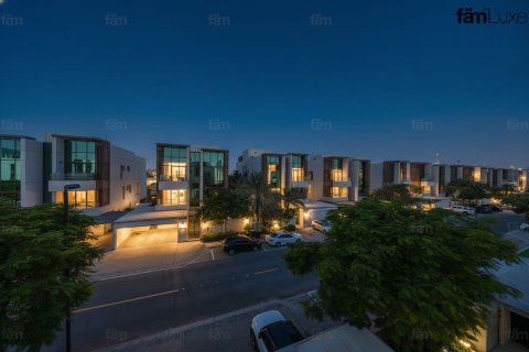 Villa à Meydan, Dubai, 6 chambres, 519.8 m², № 133271 - photo 30
