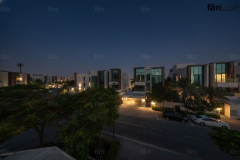 Villa à Meydan, Dubai, 6 chambres, 519.8 m², № 133271 - photo 25